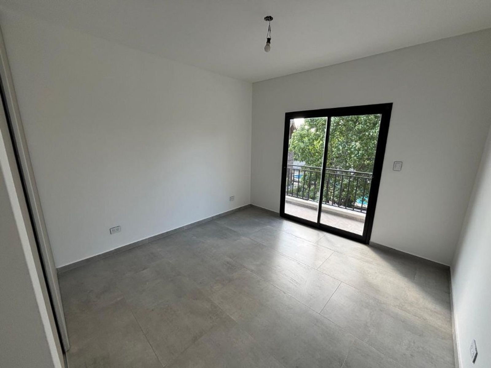 DEPARTAMENTO EN VENTA CON COCHERA ITUZAINGÓ NORTE - 10
