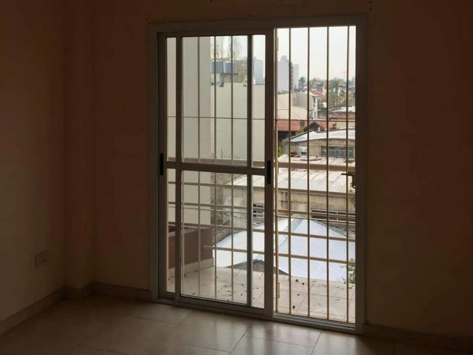 DEPARTAMENTO 2 AMBIENTES EN MORÓN CON PILETA - 11