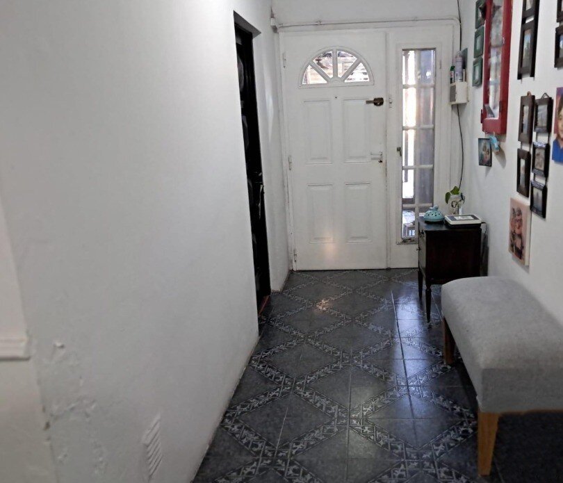 VENTA CASA 5 AMBIENTES CON PILETA EN PARQUE LELOIR - 4