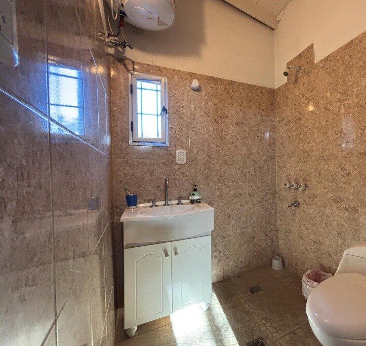 VENTA CASA 5 AMBIENTES CON PILETA EN PARQUE LELOIR - 16