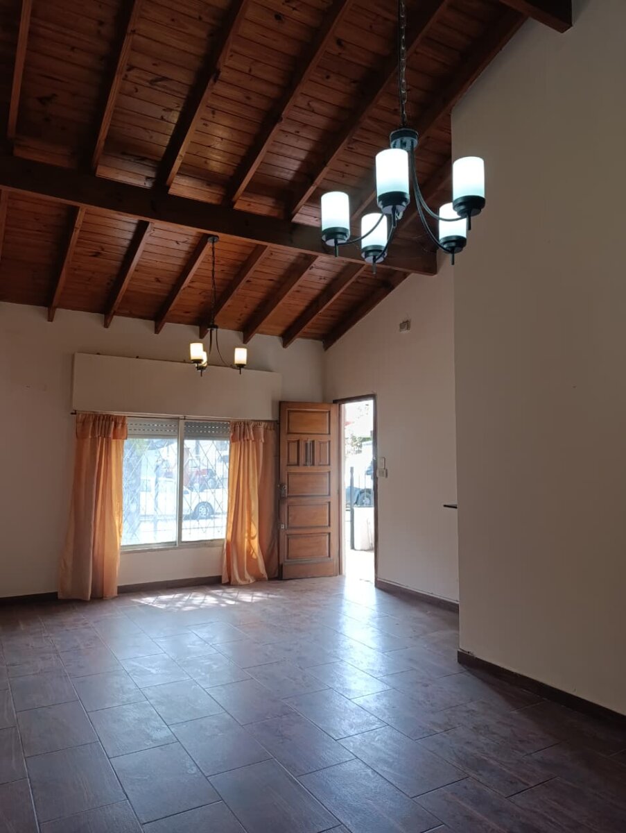 ALQUILER CASA 4 AMBIENTES EXCELENTE UBICACIÓN EN ITUZAINGÓ NORTE — foto 6