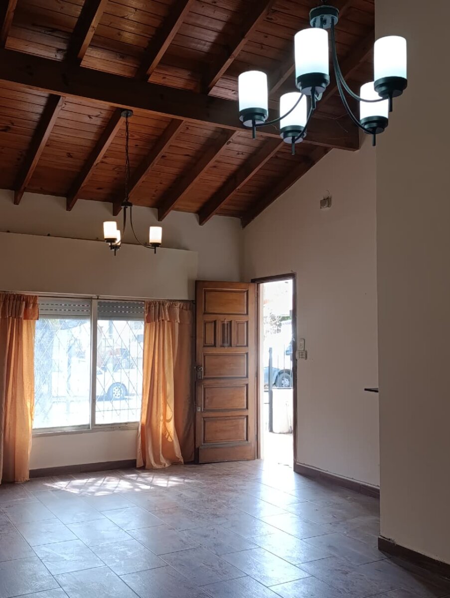 ALQUILER CASA 4 AMBIENTES EXCELENTE UBICACIÓN EN ITUZAINGÓ NORTE — foto 7
