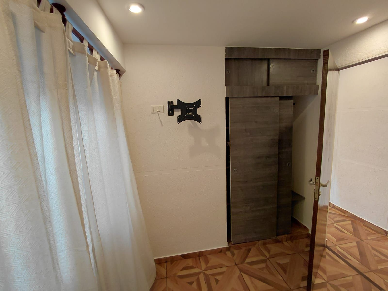 DEPARTAMENTO DE 3 AMBIENTES 2DO PISO