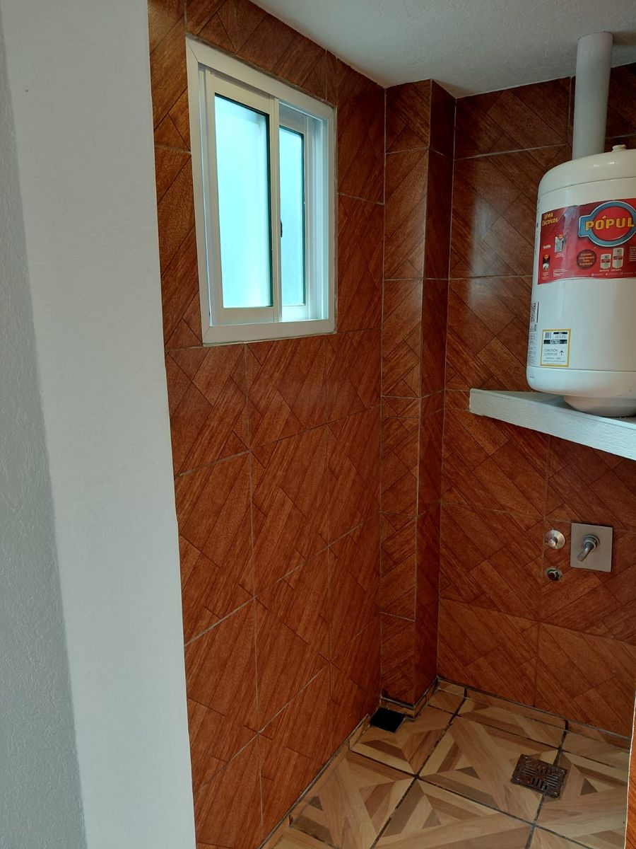 DEPARTAMENTO DE 3 AMBIENTES 2DO PISO - 19
