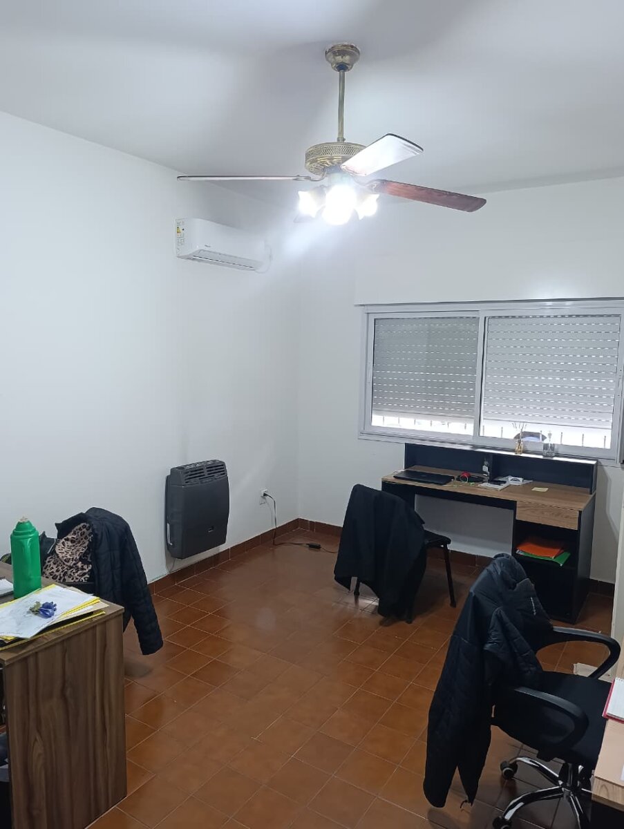 VENTA CASA 3 AMBIENTES EN MORON ZONA TRIBUNALES - 10