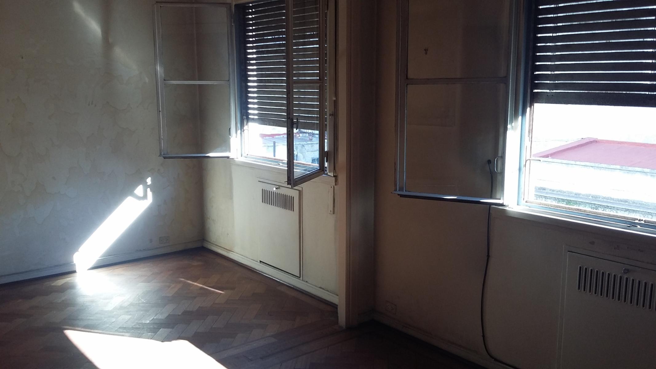 Semipiso 3 Amb. C/ Dependencia - 97 M² - Alberti al 0 (esq. Av Rivadavia al 2400) - CABA — foto 8