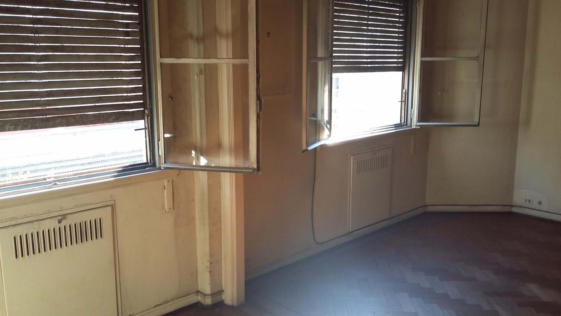 Semipiso 3 Amb. C/ Dependencia - 97 M² - Alberti al 0 (esq. Av Rivadavia al 2400) - CABA — foto 9