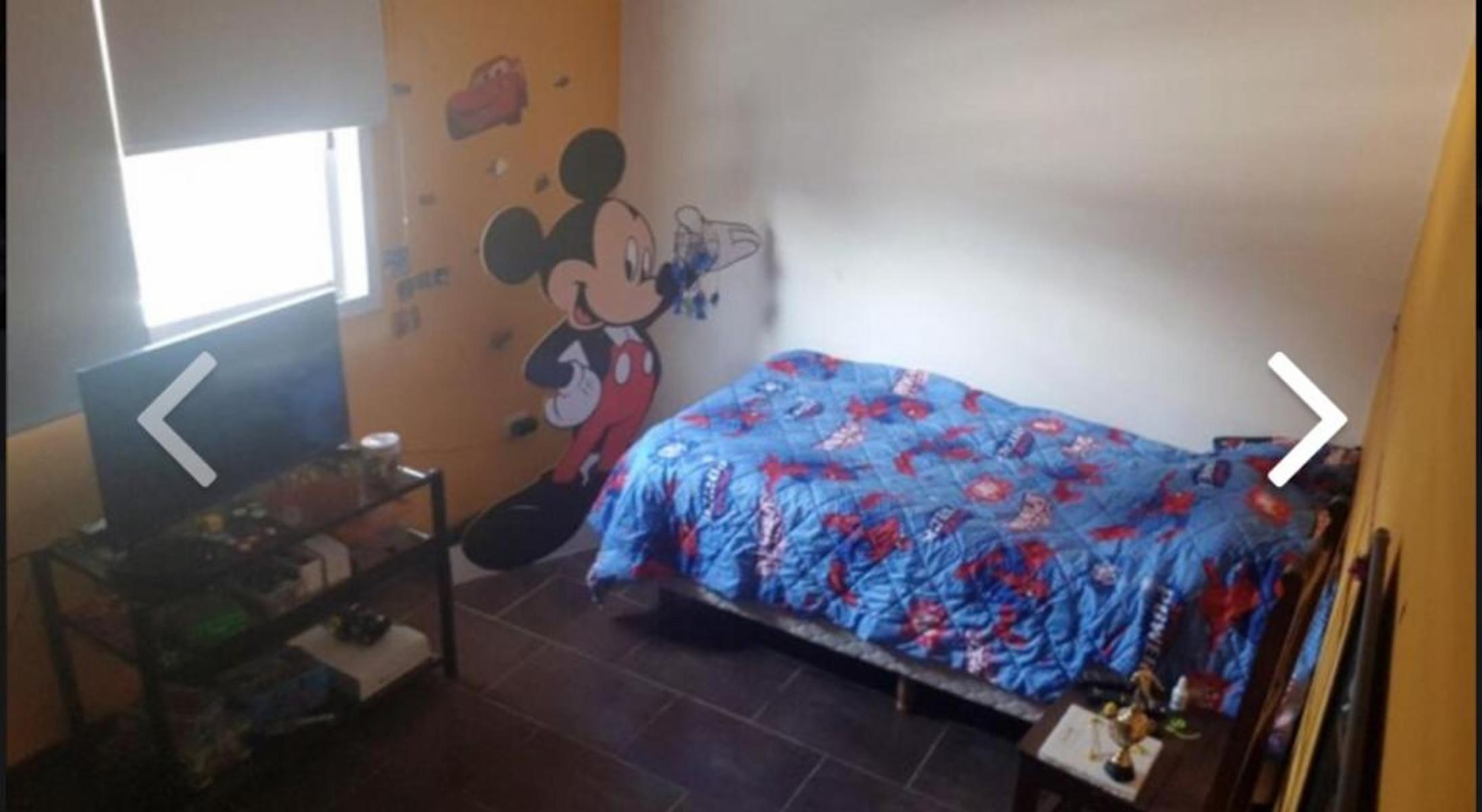 VENTA MODERNA CASA EN MORON. 4 DORMITORIOS PILETA QUINCHO, NADA POR HACERLE. U$S 105000 TOMA MENOR VALOR OPORTUNIDAD — foto 7