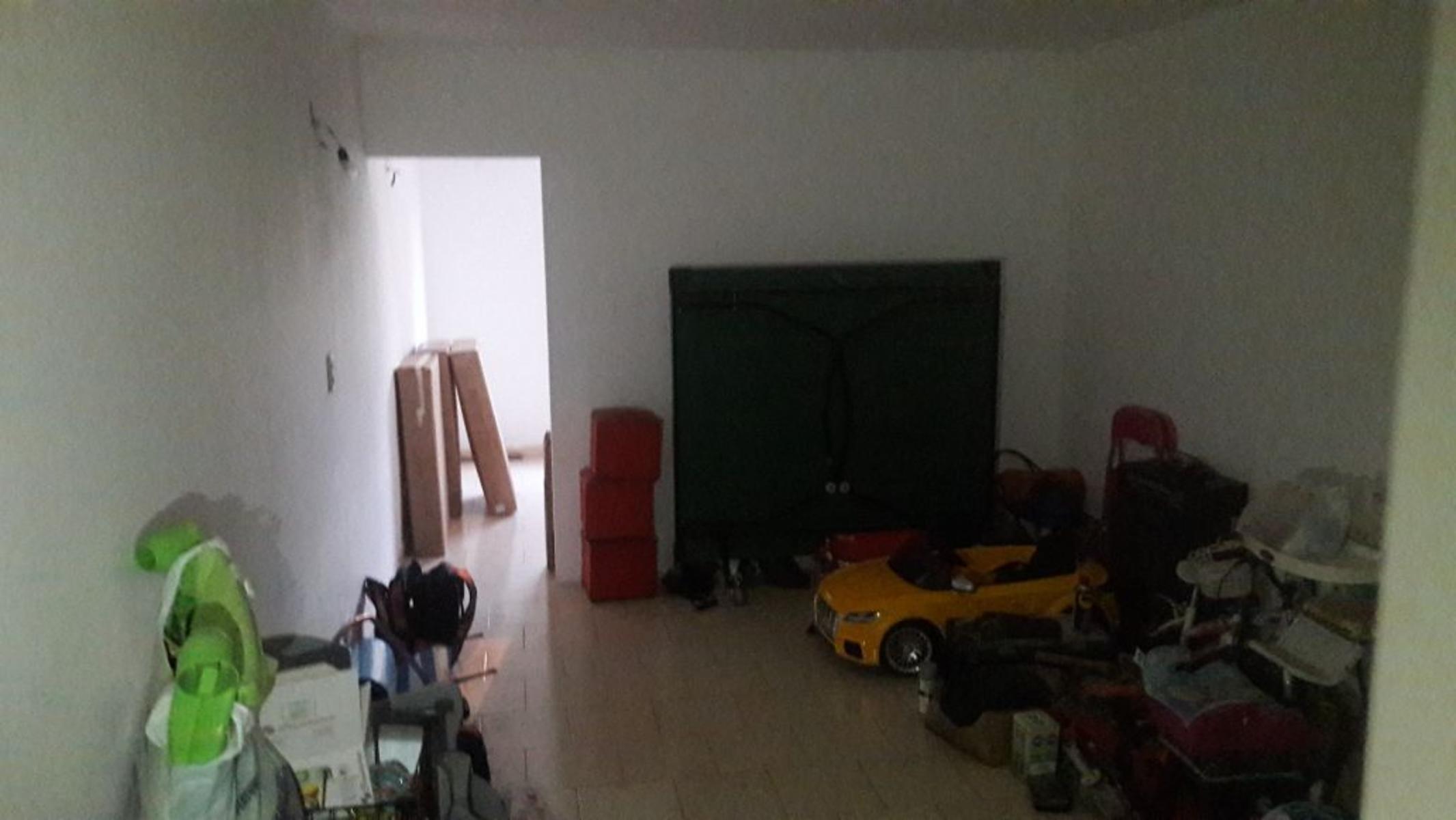 VENTA DEPARTAMENTO DE DOS AMBIENTES EN TESEI LIMITE CON CASTELAR, CON PILETA Y TERRAZA. U$S 32000 PEQUEÑA FINANCIACION — foto 6
