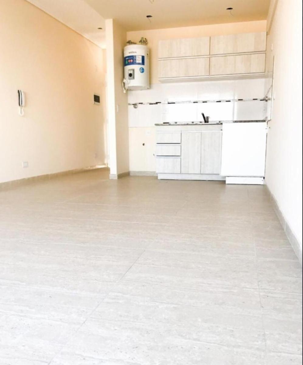 VENTA DEPARTAMENTOS DE DOS AMBIENTES DE CATEGORIA, JAKUZZI, PARRILAS SOLARIUM. U$S 60000 — foto 4