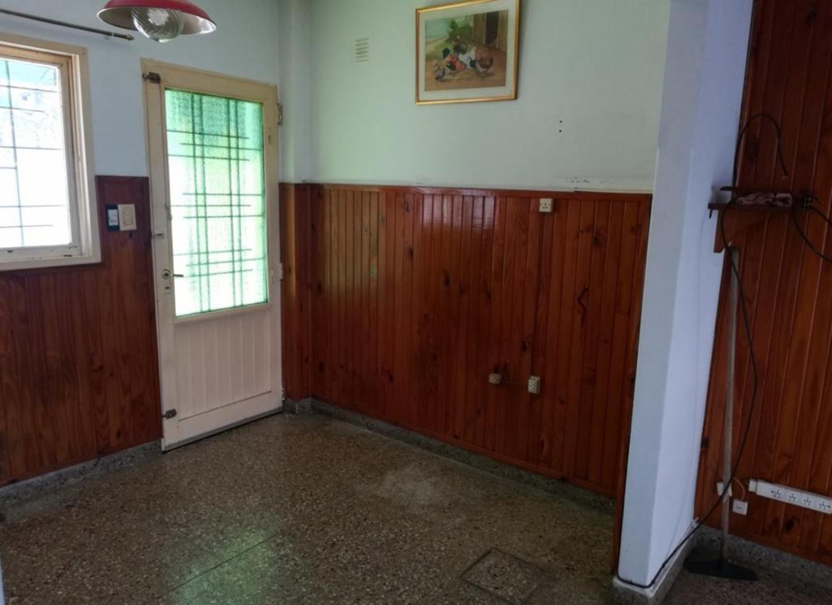 VENTA PH 3 AMBIENTES CON PATIO EN BIUENA ZONA DE MORON. U$S 65000 — foto 2