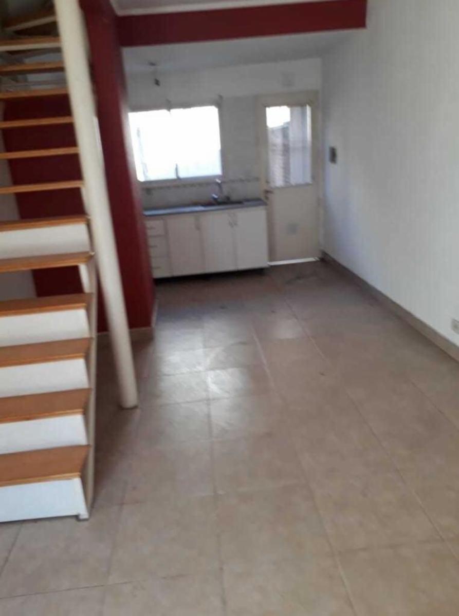 VENTA DUPLEX 2 AMBIENTES AMPLIOS CON PATIO EN RAMOS MEJIA — foto 6