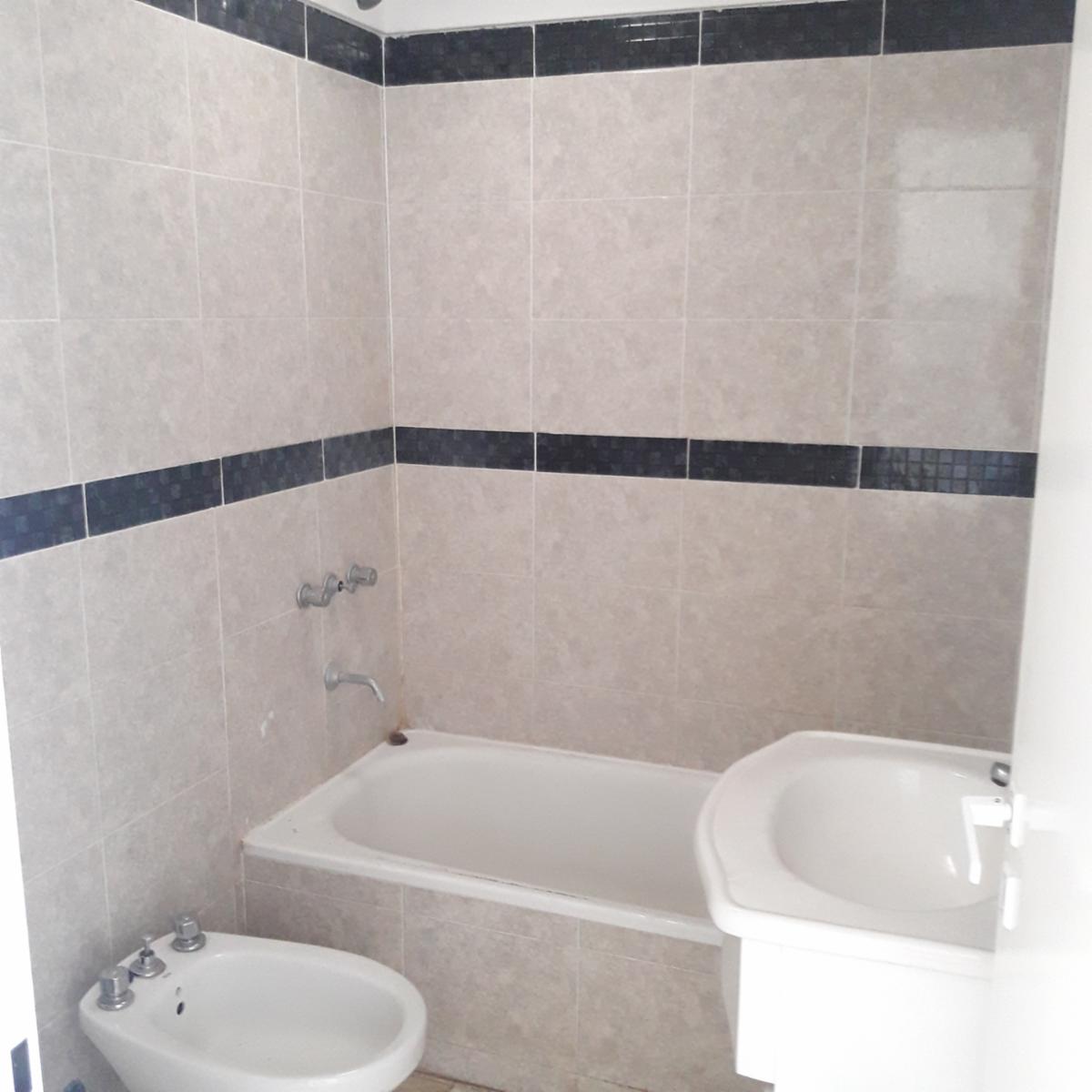 Depto 2 Amb En Venta En Pozo En Ramos Mejía - Avellaneda AMPLISIMOS DEPARTAMENTOS DE 2 AMBIENTES EN SEGUNDO PISO, A ESTRENAR — foto 7