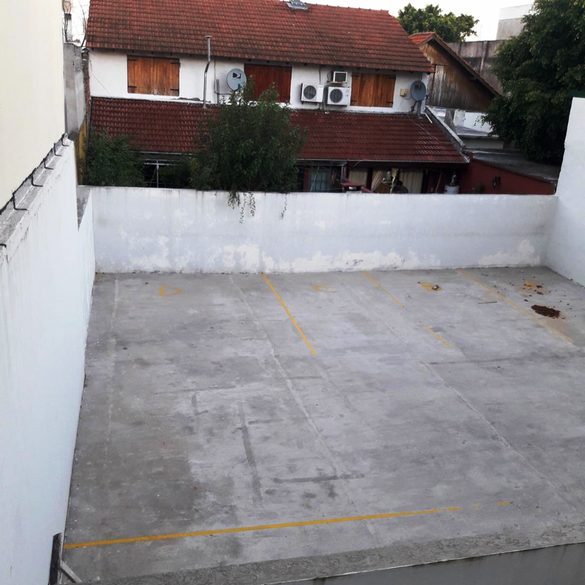 Depto 2 Amb Y Medio con cochera En Venta Villa Luzuriaga Apto Credito — foto 2