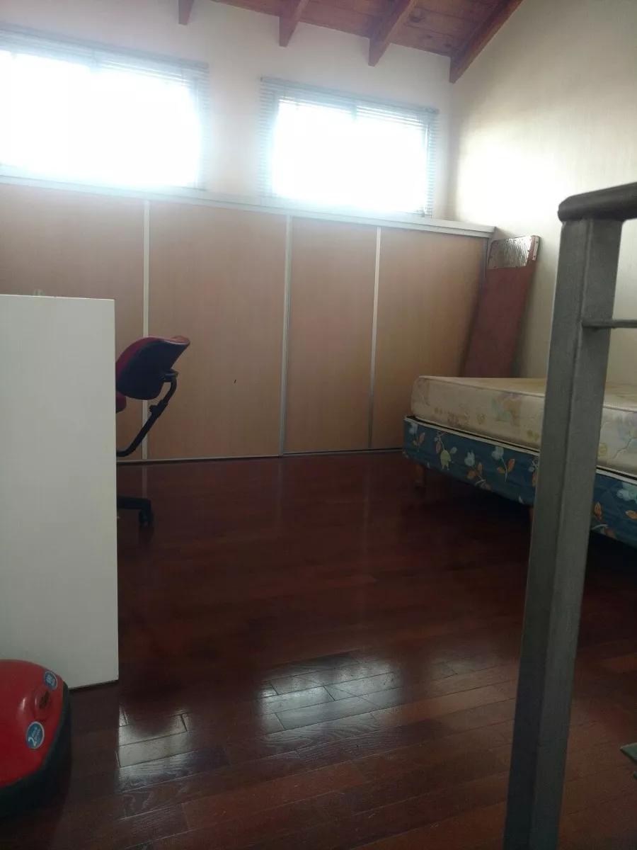 Hermoso Triplex De Categoria En En Venta En Villa Luzuriaga — foto 13