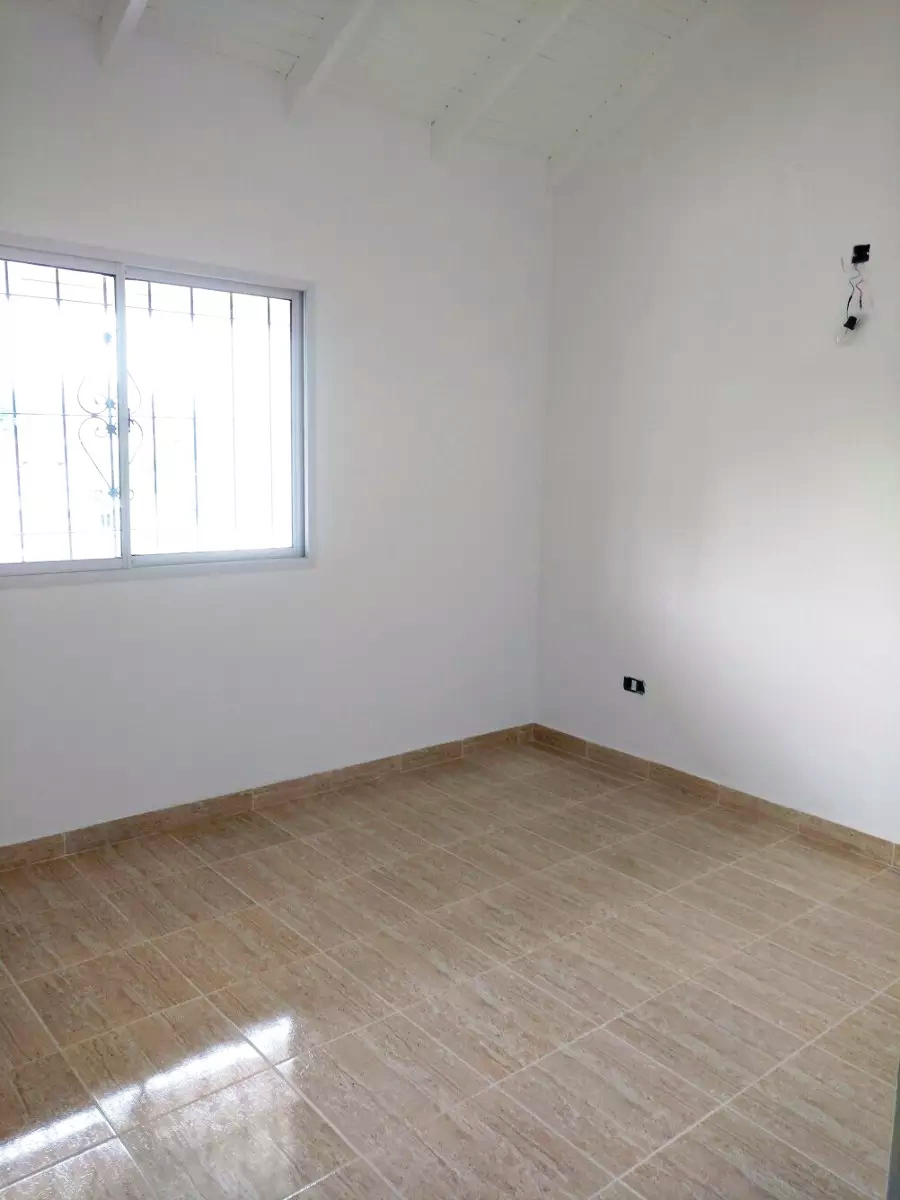 Duplex T/casa 3 Ambientes Con Cochera Y Patio En Ramos Mejía — foto 5