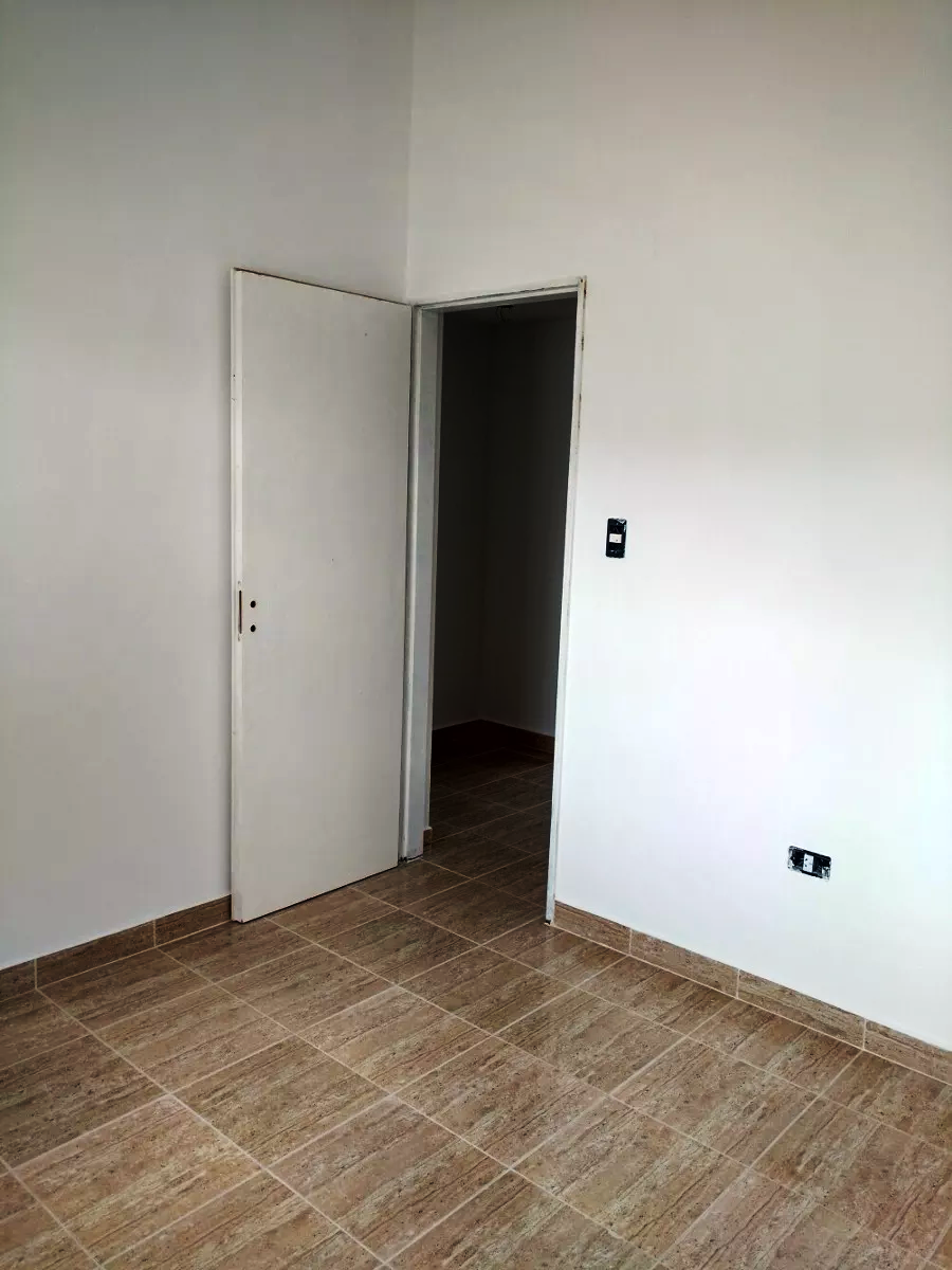Duplex T/casa 3 Ambientes Con Cochera Y Patio En Ramos Mejía — foto 6