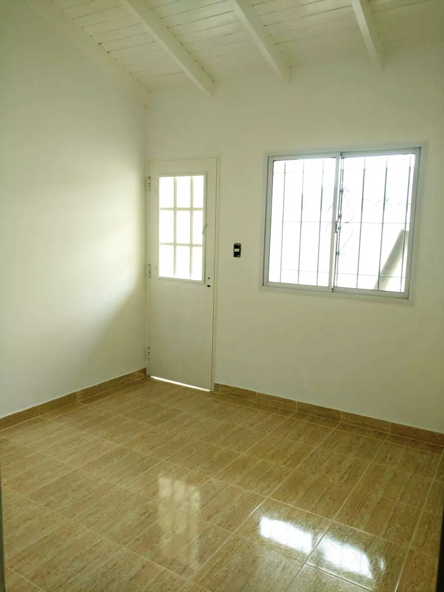 Duplex T/casa 3 Ambientes Con Cochera Y Patio En Ramos Mejía — foto 7