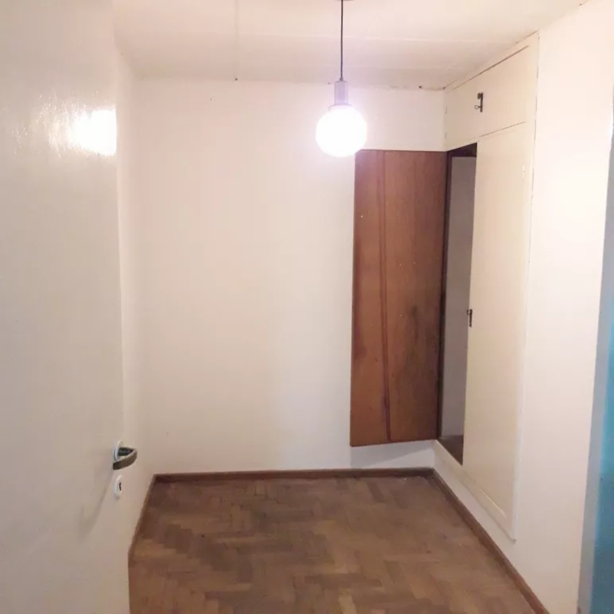 Casa De 3 Ambientes Con Cochera A Reciclar En Venta — foto 5