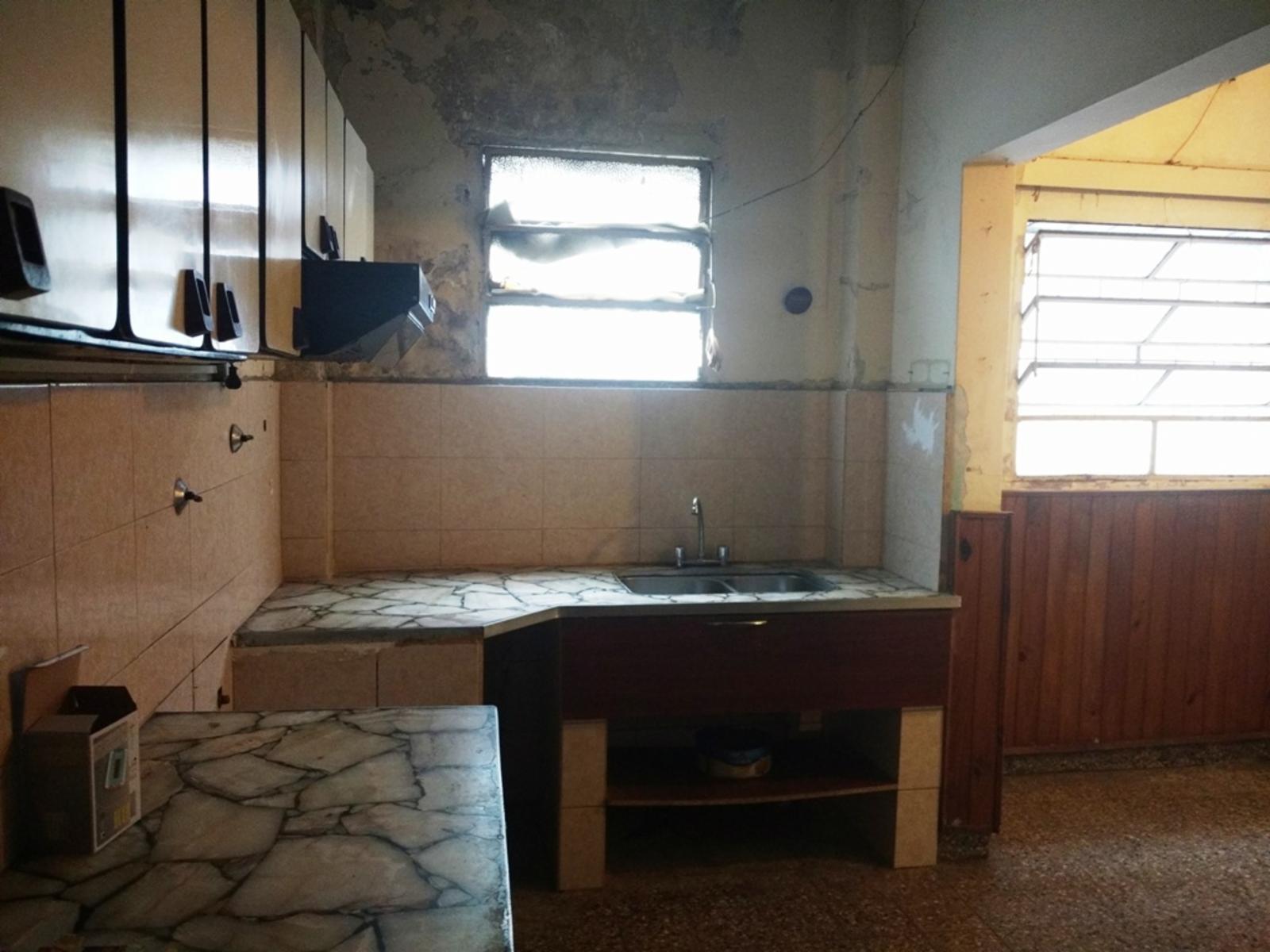 2 Ph 3 Y 4 Ambientes En Venta En Lomas Del Mirador 2familias — foto 3
