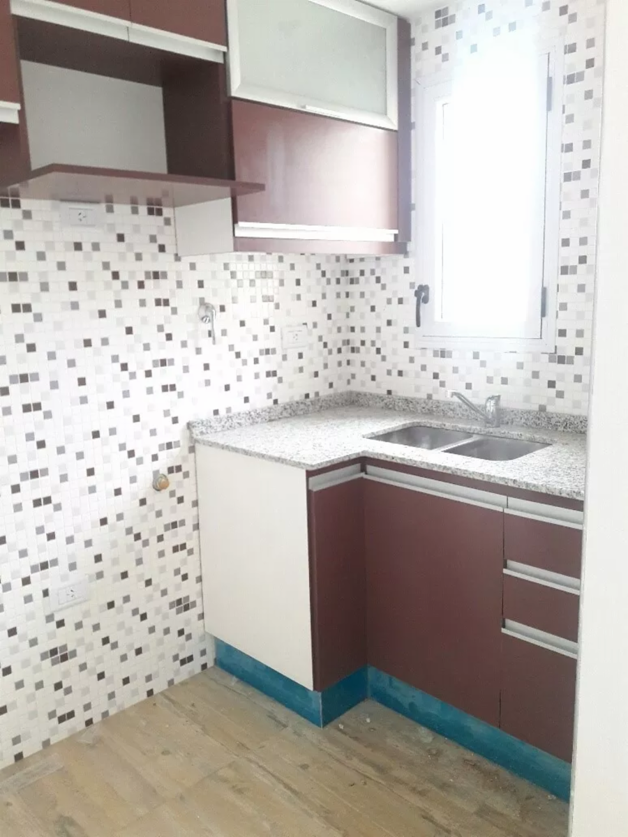 Departamento C/bcon Y Parrilla 2 Ambiente En Villa Luzuriaga — foto 3