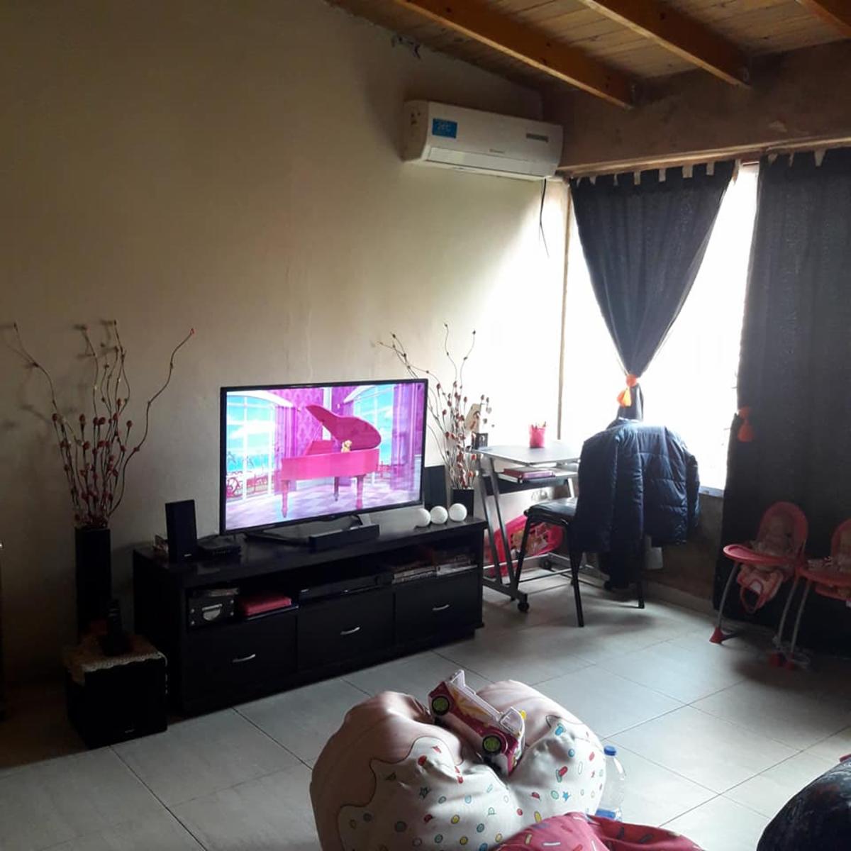CASA SOBRE LOTE DE 10 X 50. — foto 5