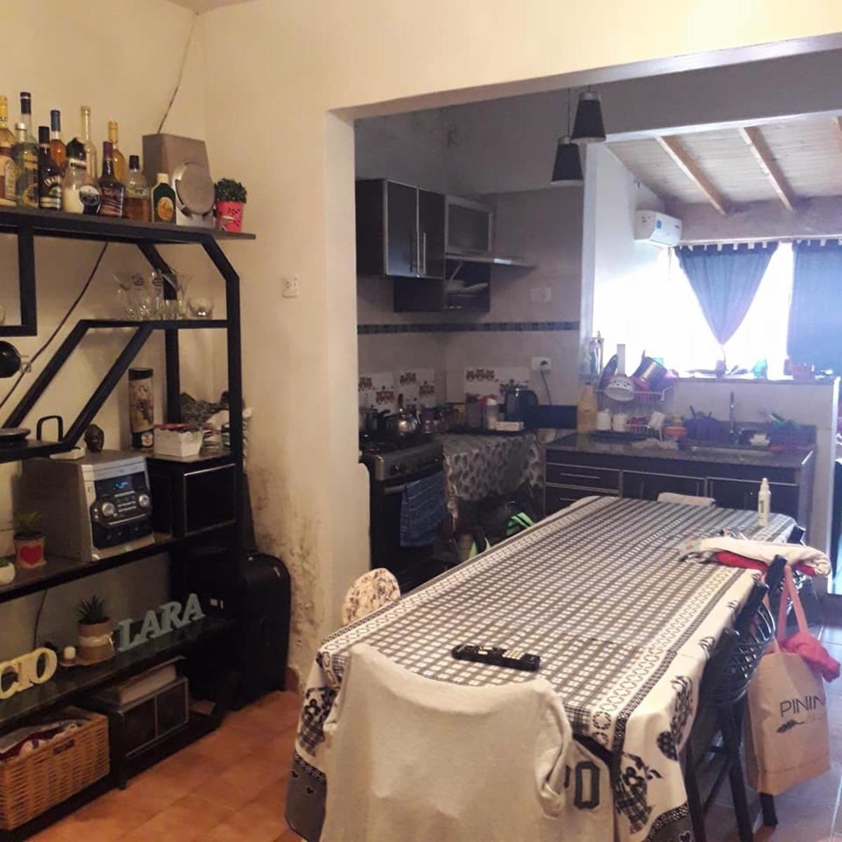 CASA SOBRE LOTE DE 10 X 50. — foto 7
