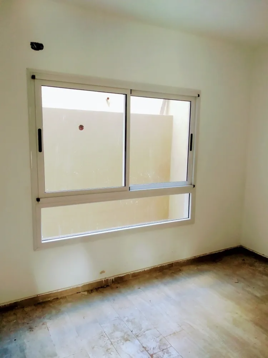 Excelente departamento de 3 ambientes al frente con patio A estrenar — foto 4