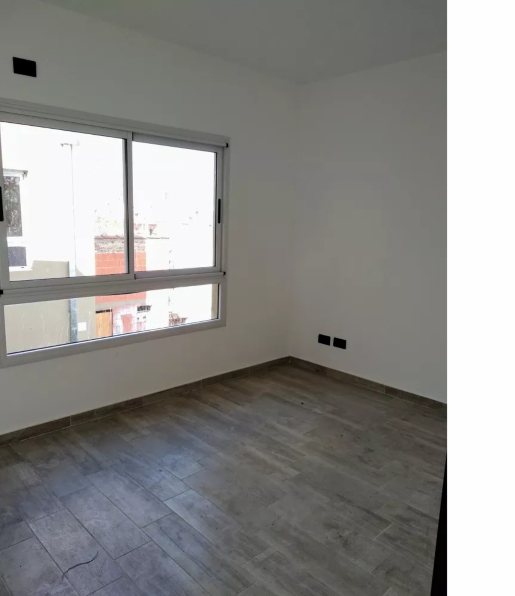 Excelente departamento de 3 ambientes estrenar en zona San Justo centro — foto 3