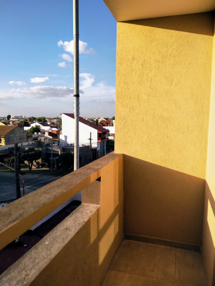 DEPARTAMENTO DE 2 AMBIENTES EN VENTA EN VILLA LUZURIAGA — foto 6