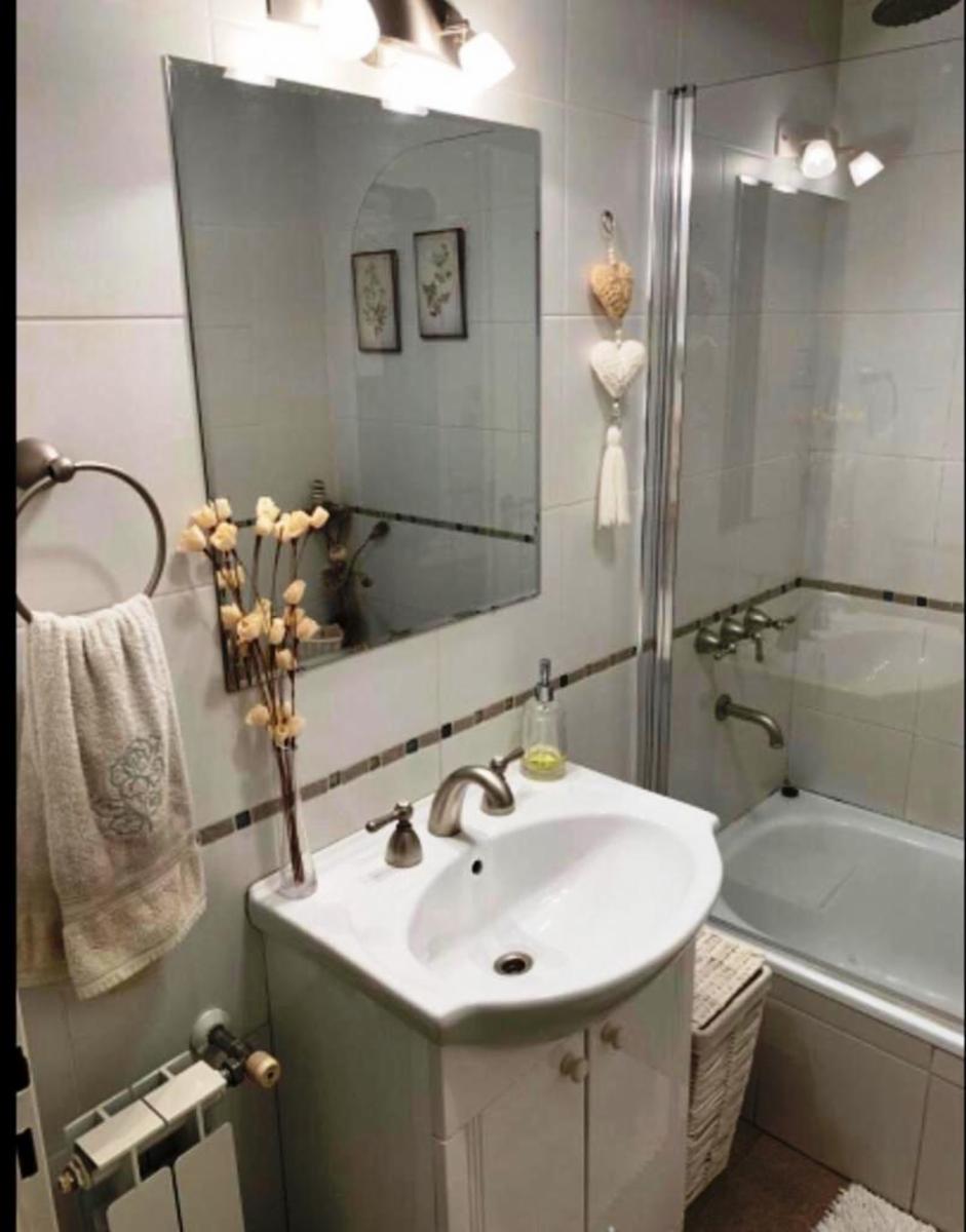 VENTA DE DEPARTAMENTO EN DUPLEX TIPO CASA DE 4 AMBIENTES EN RAMOS MEJIA — foto 4