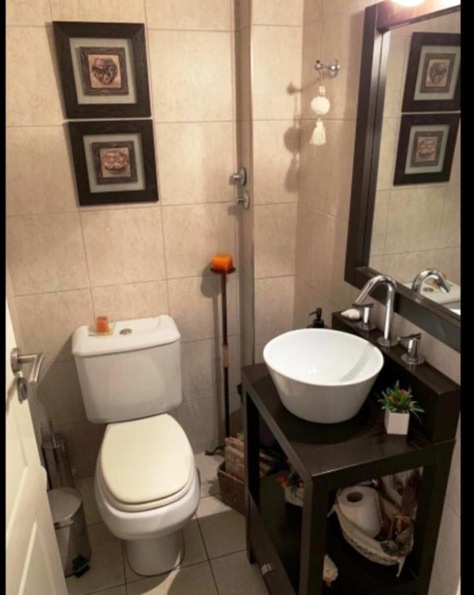 VENTA DE DEPARTAMENTO EN DUPLEX TIPO CASA DE 4 AMBIENTES EN RAMOS MEJIA — foto 5