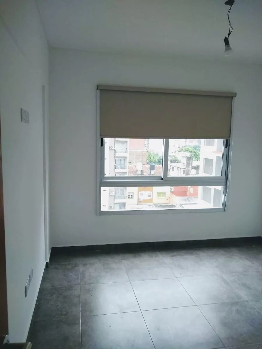 DEPARTAMENTO DE 2 AMBIENTES EN VENTA - MORON — foto 2