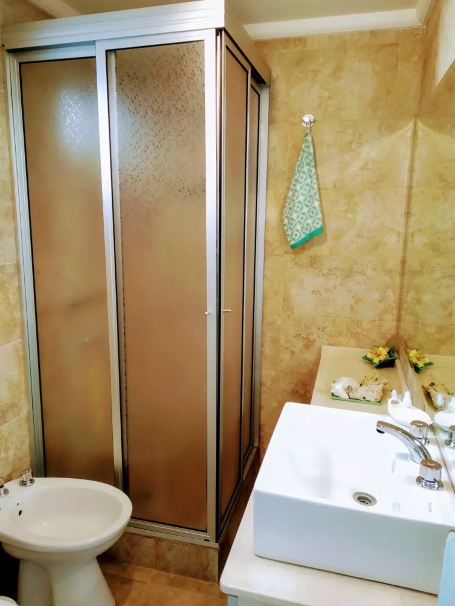 HERMOSO DEPARTAMENTO 2 AMBIENTES CON COCHERA CUBIERTA EN VENTA - HAEDO — foto 11
