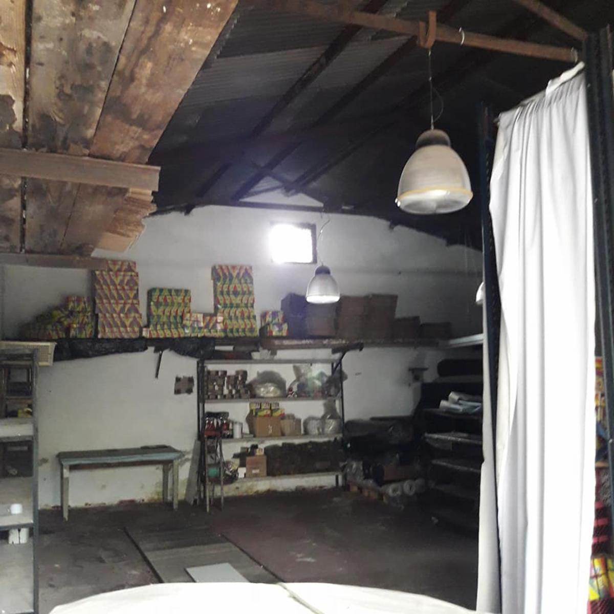 GALPON CON CASA DE 3 AMBIENTES EN VENTA - LOMAS DEL MIRADOR — foto 12