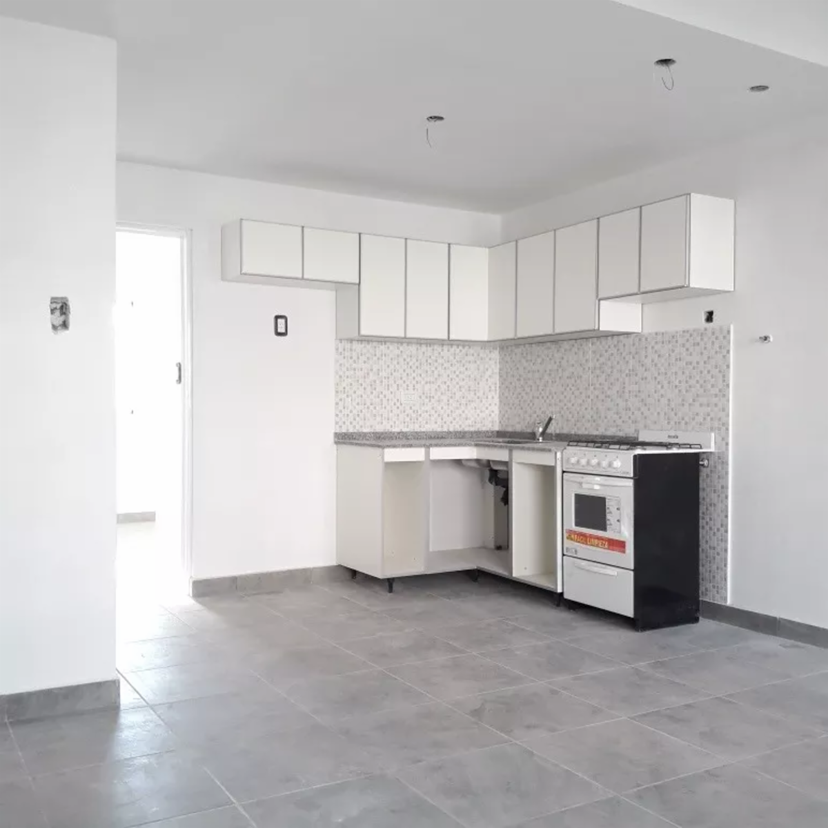 EXCELENTE DEPARTAMENTO DE 2 AMBIENTES A ESTRENAR EN VENTA - RAMOS MEJIA — foto 2