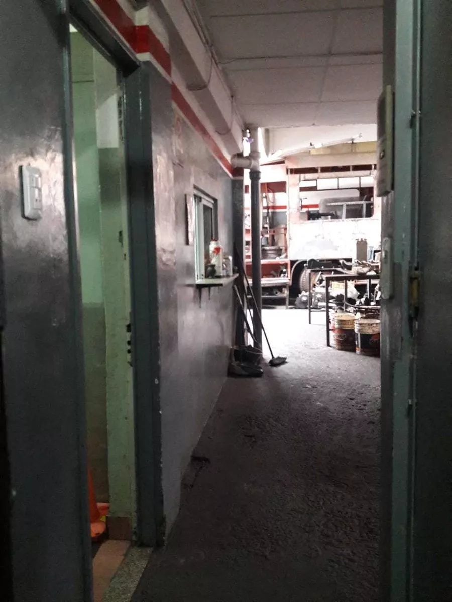 3 DEPOSITOS CON GALPON Y TALLER EN VENTA - SAN JUSTO — foto 5
