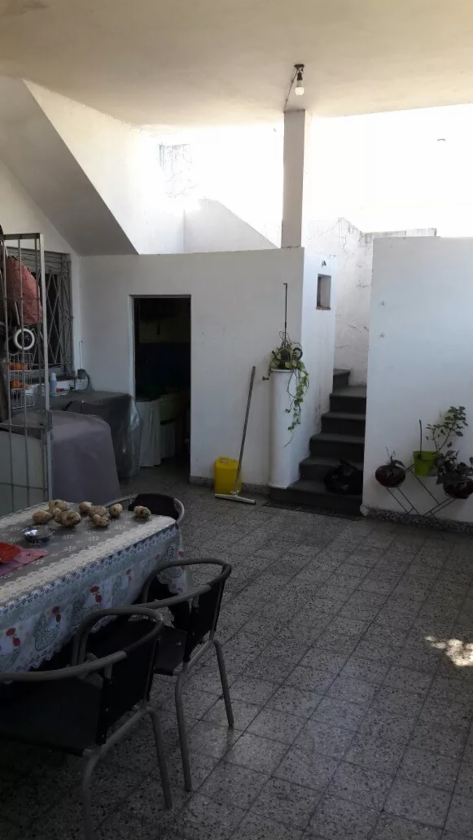 CASA DE 3 AMBIENTE SOBRE LOTE PROPIO EN VENTA - LOMAS DEL MIRADOR — foto 8