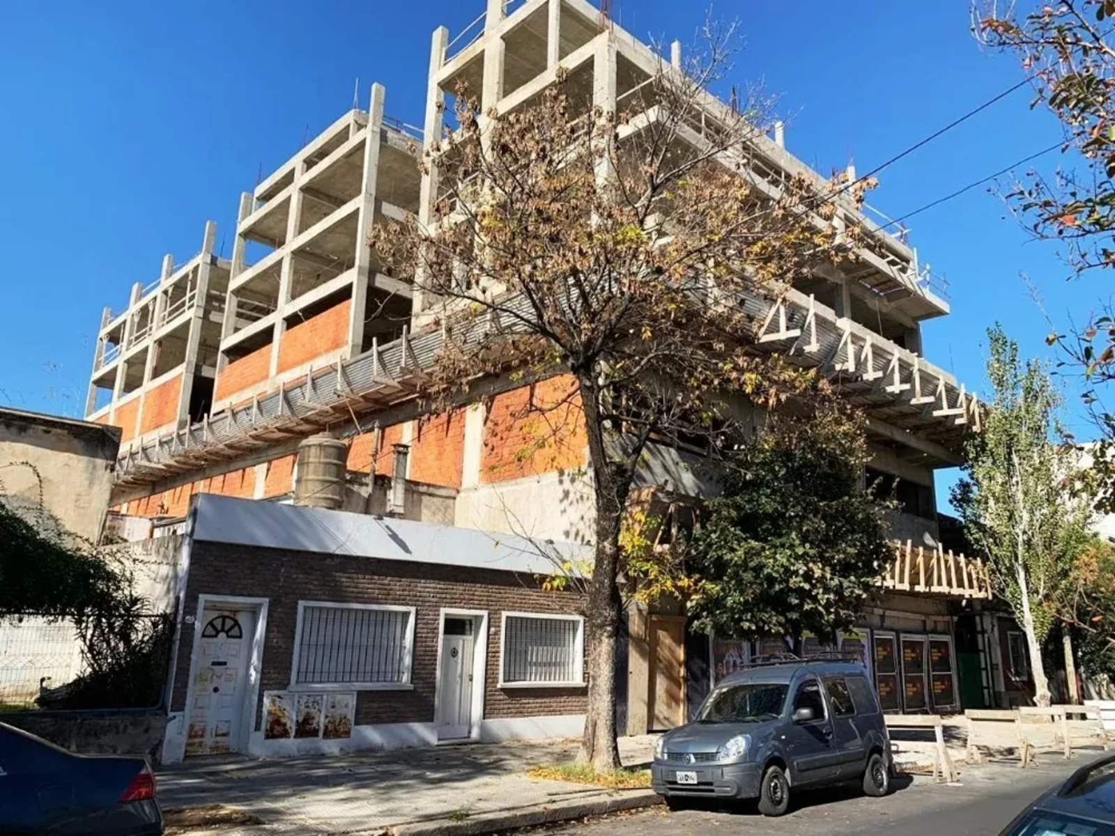 VENTA de Cochera CUBIERTA en C.A.B.A. - 2