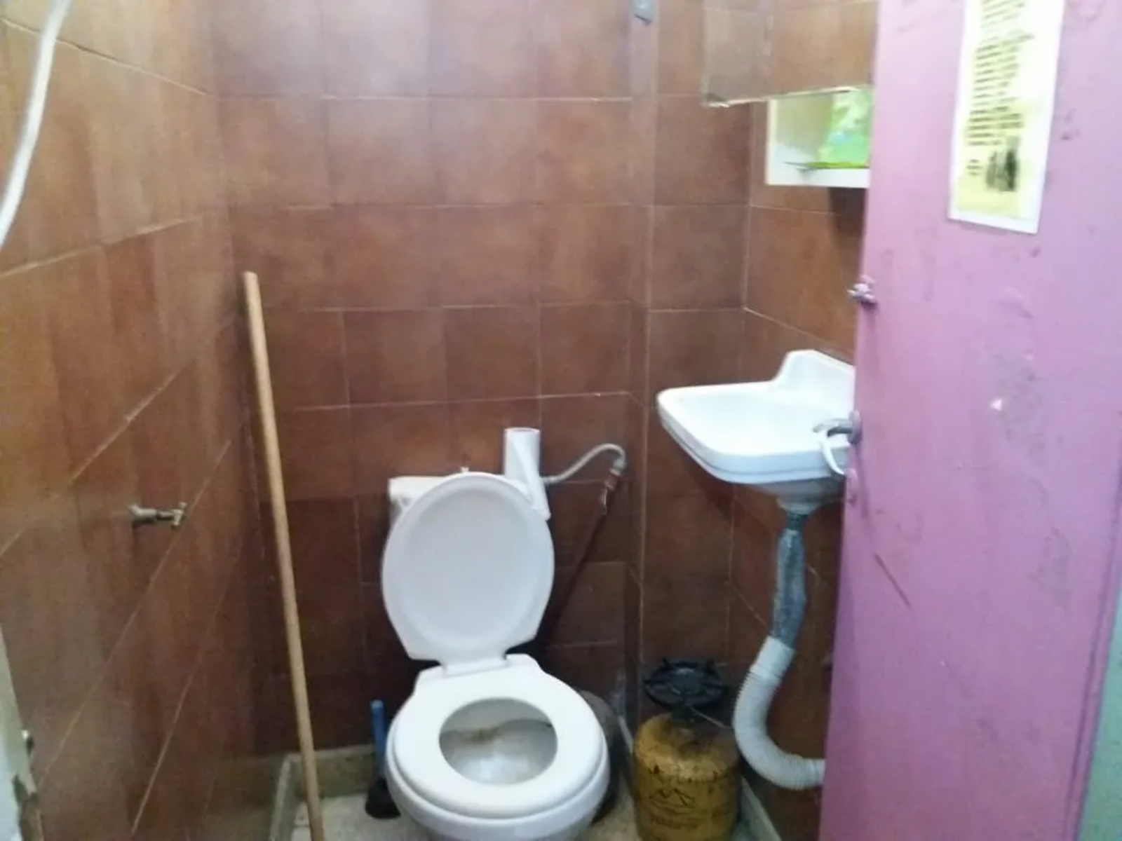 Local comercial en venta en Villa Luzuriaga — foto 4
