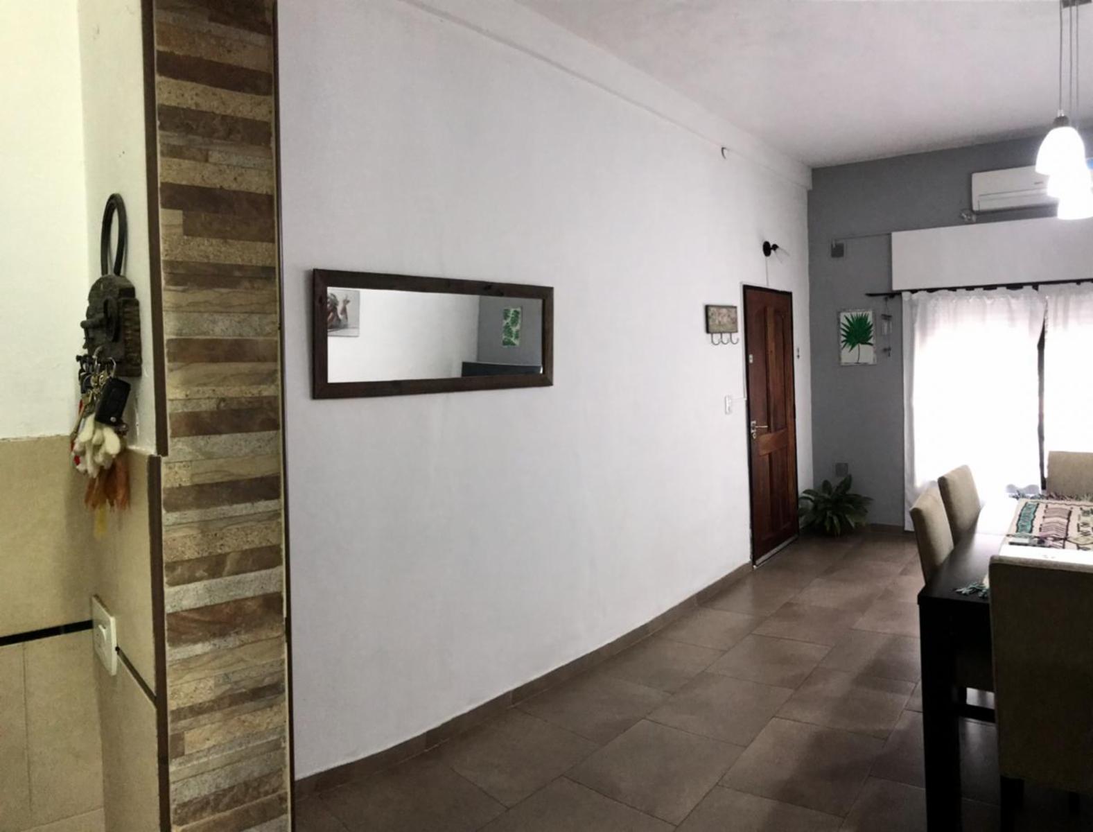 PH de 4 ambientes con cochera, patio y parrilla en venta en San Justo — foto 4