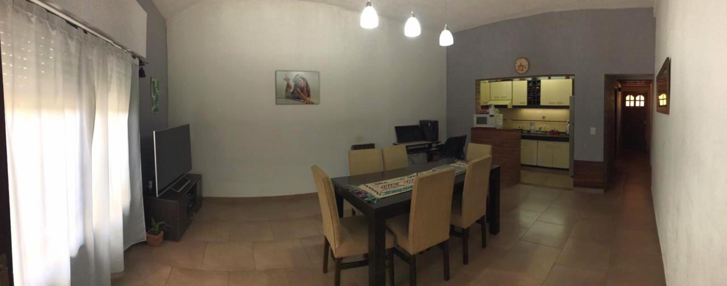 PH de 4 ambientes con cochera, patio y parrilla en venta en San Justo — foto 11