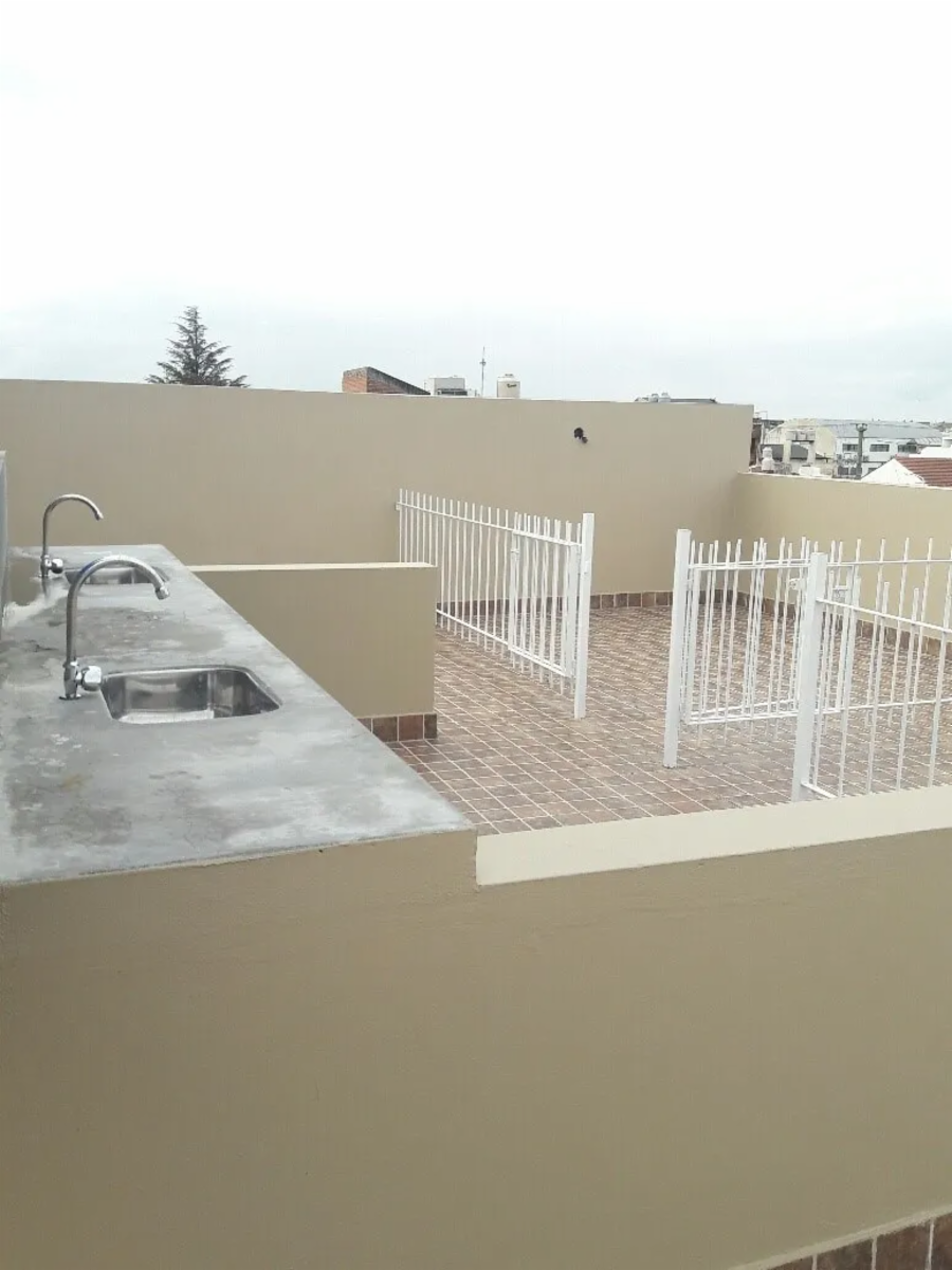 Depto de 2 ambientes con terraza propia en Villa Luzuriaga — foto 9
