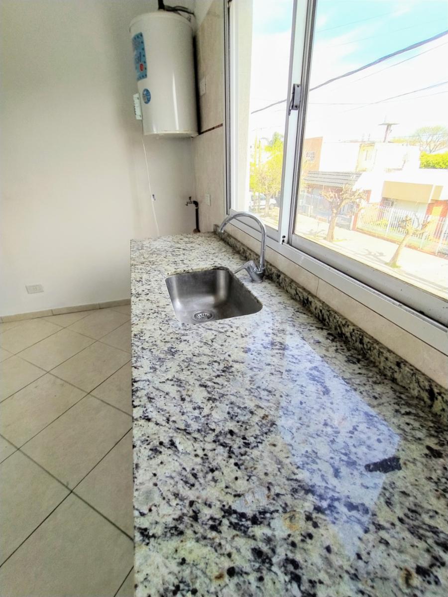 Depto de 2 Ambientes en Venta con Cochera cubierta Financiado — foto 2