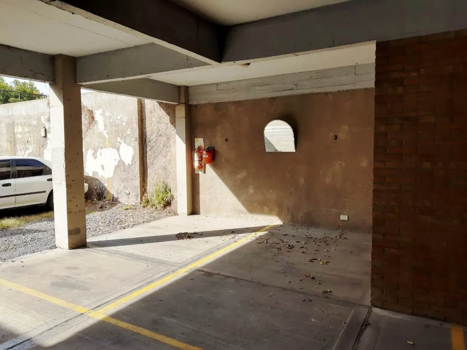 Departamento de 2 ambientes con cochera cubierta en venta en Villa Luzuriaga — foto 12