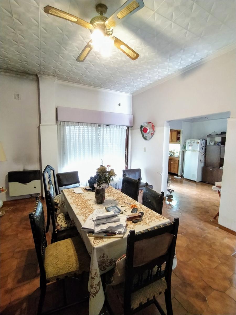 PH en venta a refaccionar de 3 Ambientes al frente posibilidad de ampliación — foto 2
