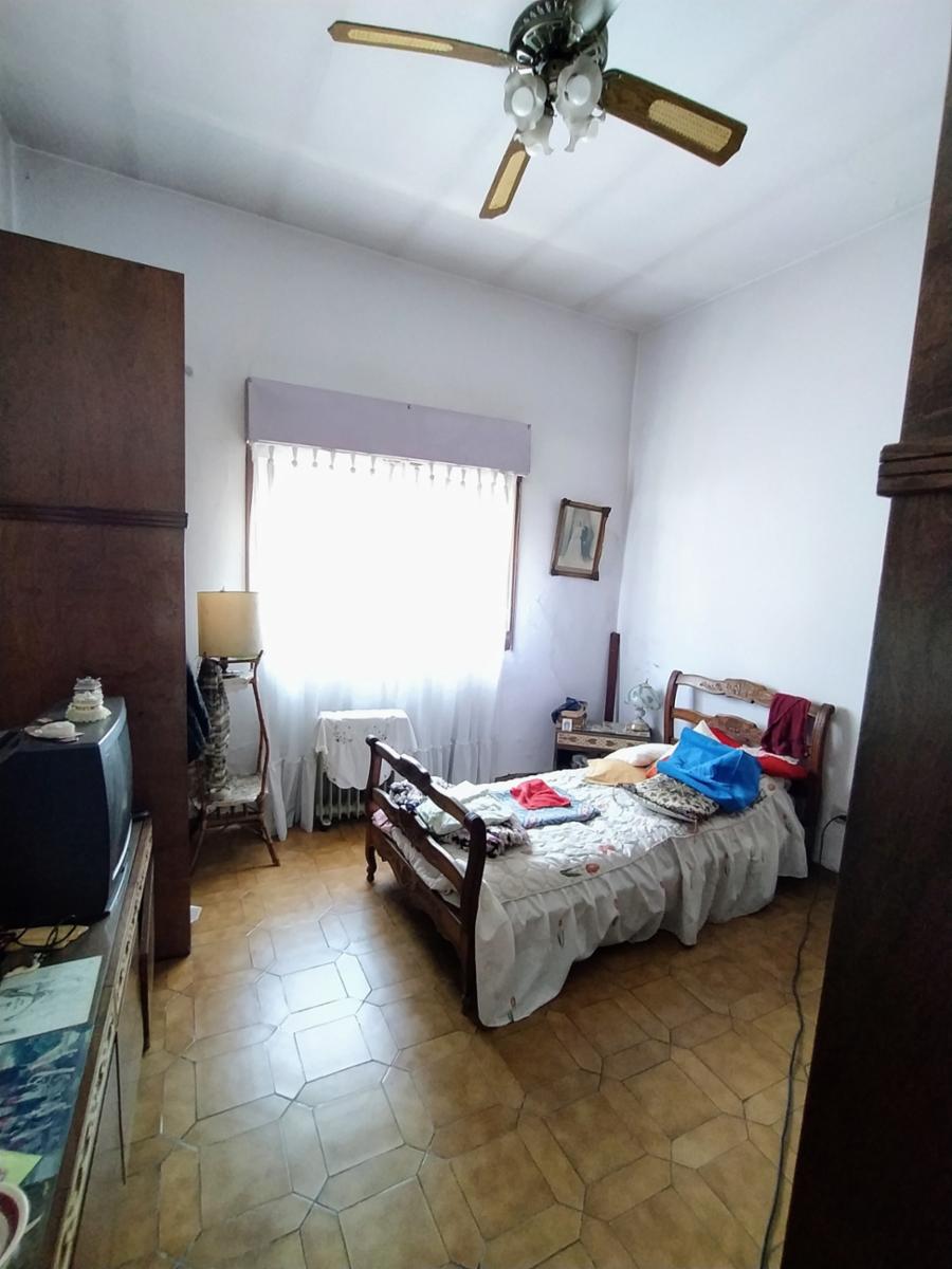 PH en venta a refaccionar de 3 Ambientes al frente posibilidad de ampliación — foto 4