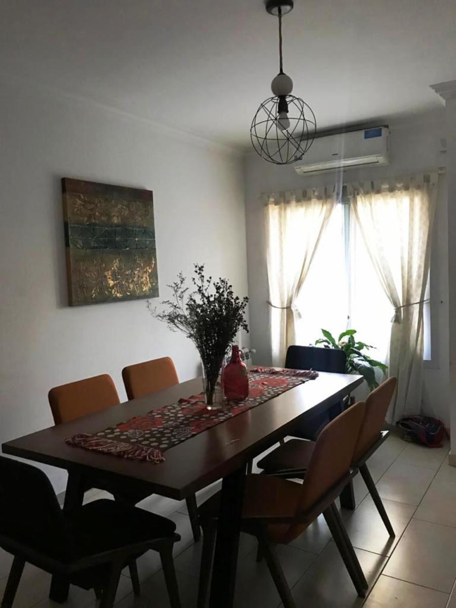Duplex de 3 ambientes de categoria en venta en Villa Luzuriaga