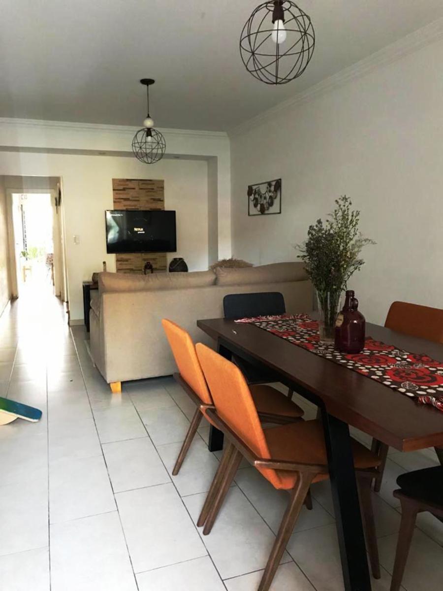 Duplex de 3 ambientes de categoria en venta en Villa Luzuriaga — foto 2