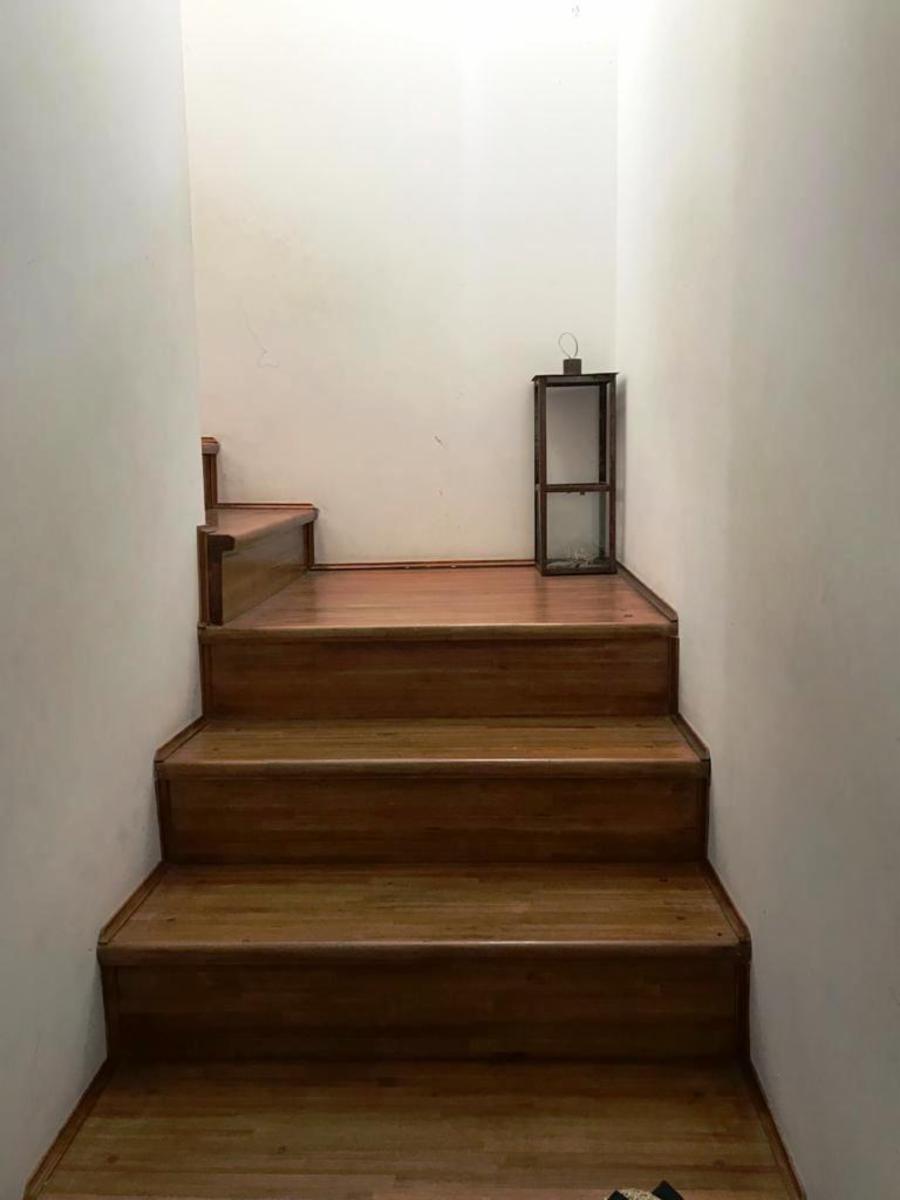 Duplex de 3 ambientes de categoria en venta en Villa Luzuriaga — foto 3